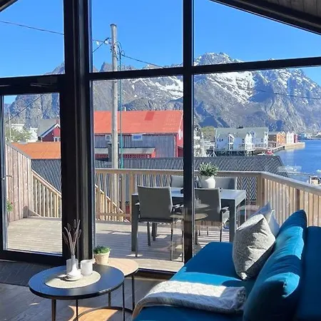 Fiskekrogen Rorbuer Tatil Evi Henningsvær