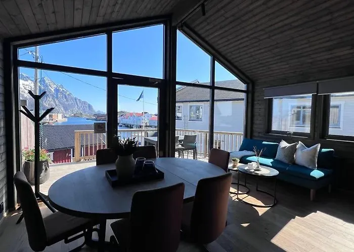 Fiskekrogen Rorbuer * Henningsvaer