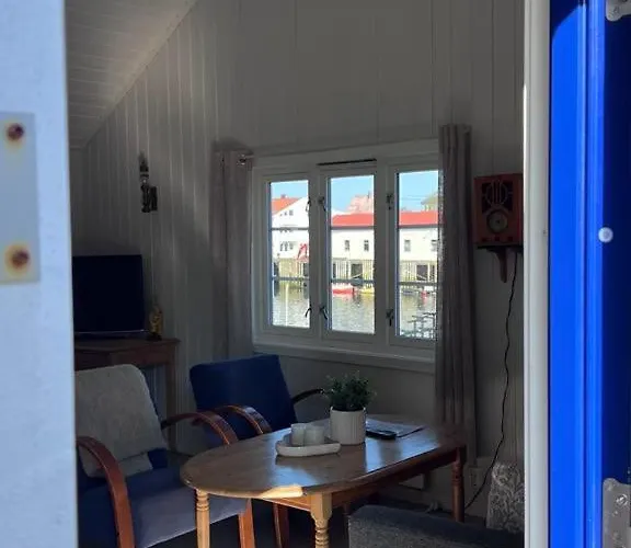 Fiskekrogen Rorbuer Сasa de vacaciones *